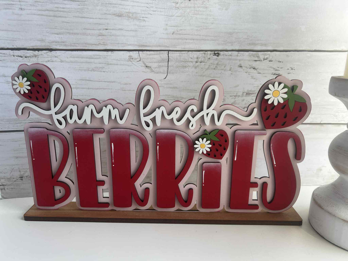 Strawberries Shelf Sitter