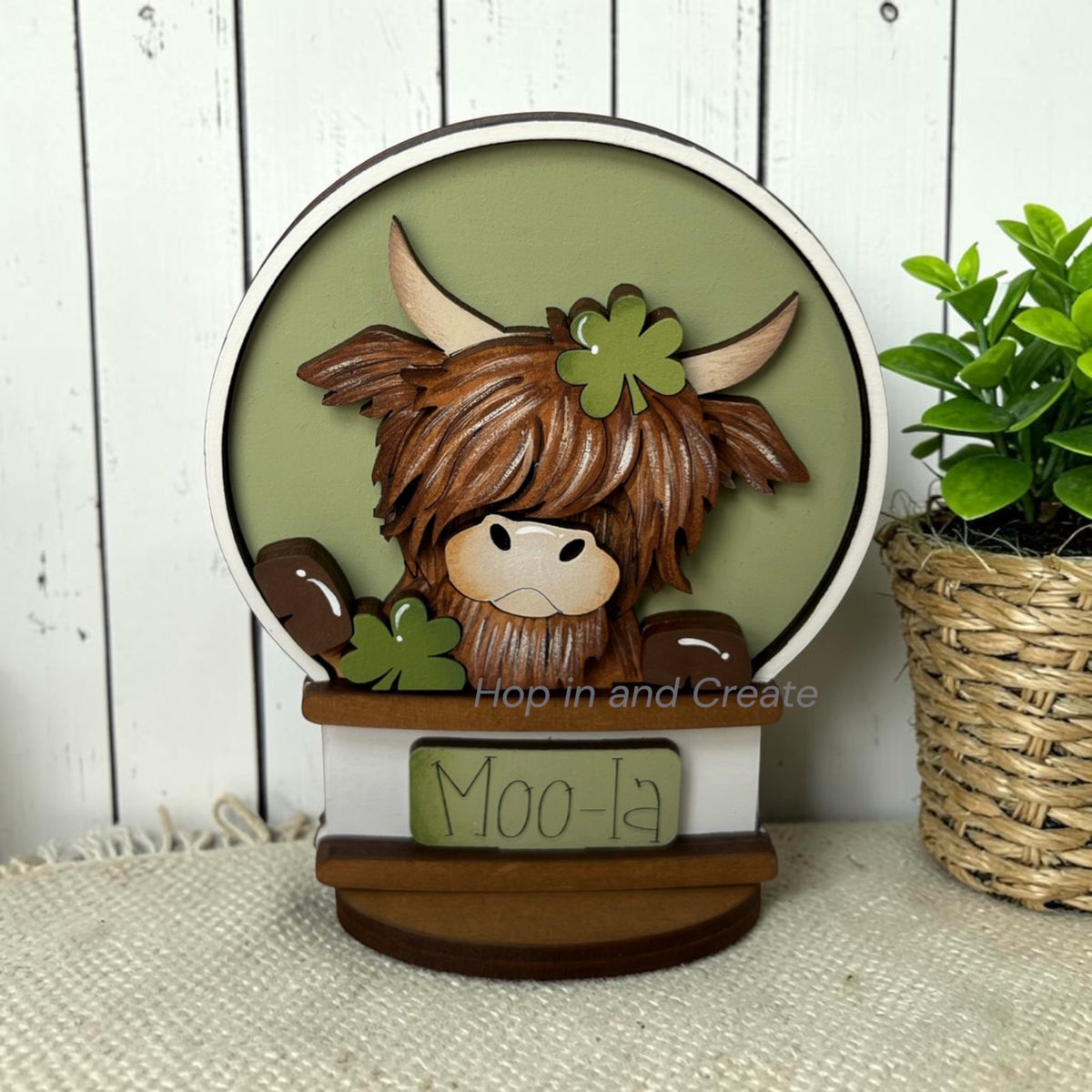 St. Patrick’s Highland Cow Mini Snow Globe Insert