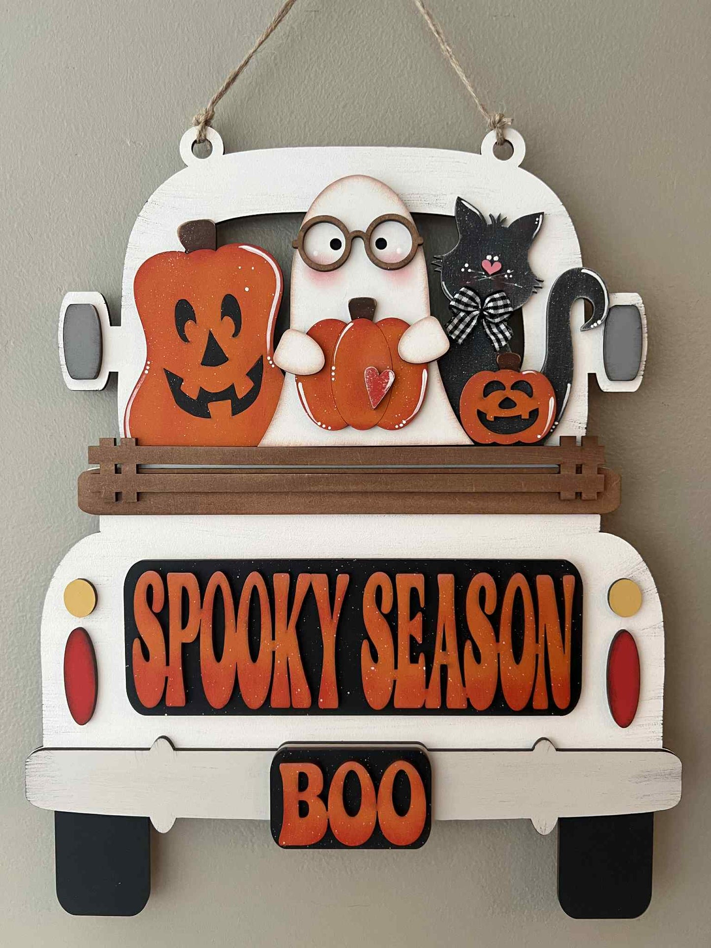 Halloween 4 (Spooky Season) Hanging Truck | Cutting Board