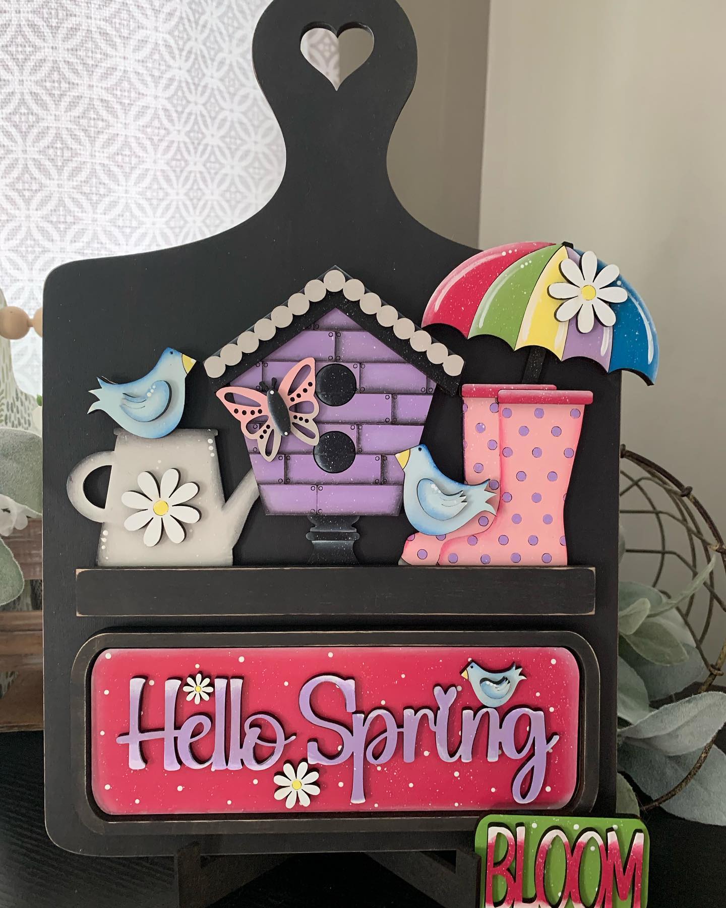 Spring Hanging Truck | Cutting Board