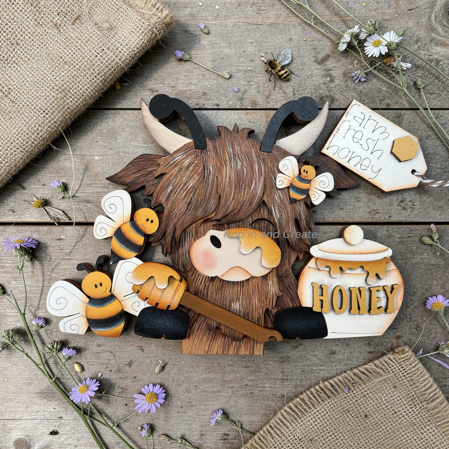 Highland Cow Bee Basket Insert – Full Size | Interchangeable Spring/Summer Decor