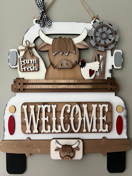 Highland Cow 2 Hanging Truck | Cutting Board
