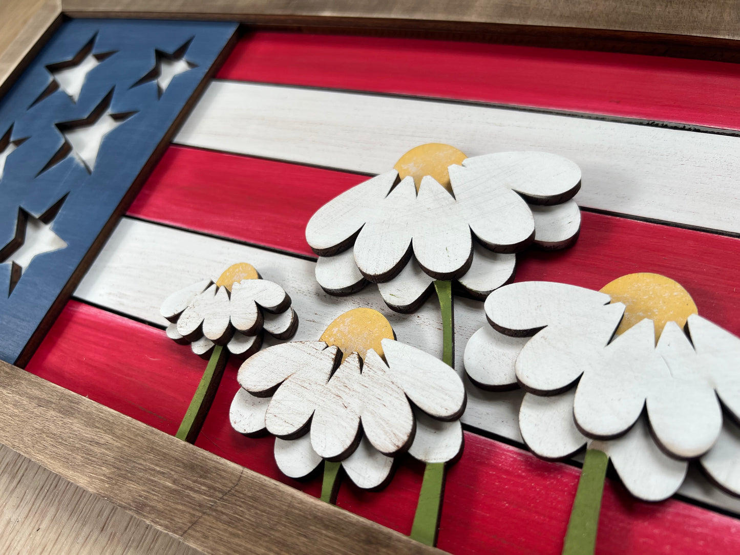 Patriotic Daisy American Flag Wood Sign