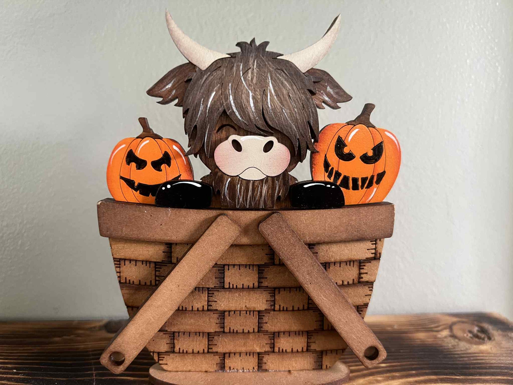 highland cow with jack o lanterns mini basket insert