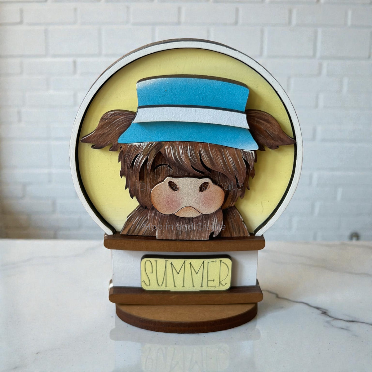 Highland Cow Summer Mini Globe