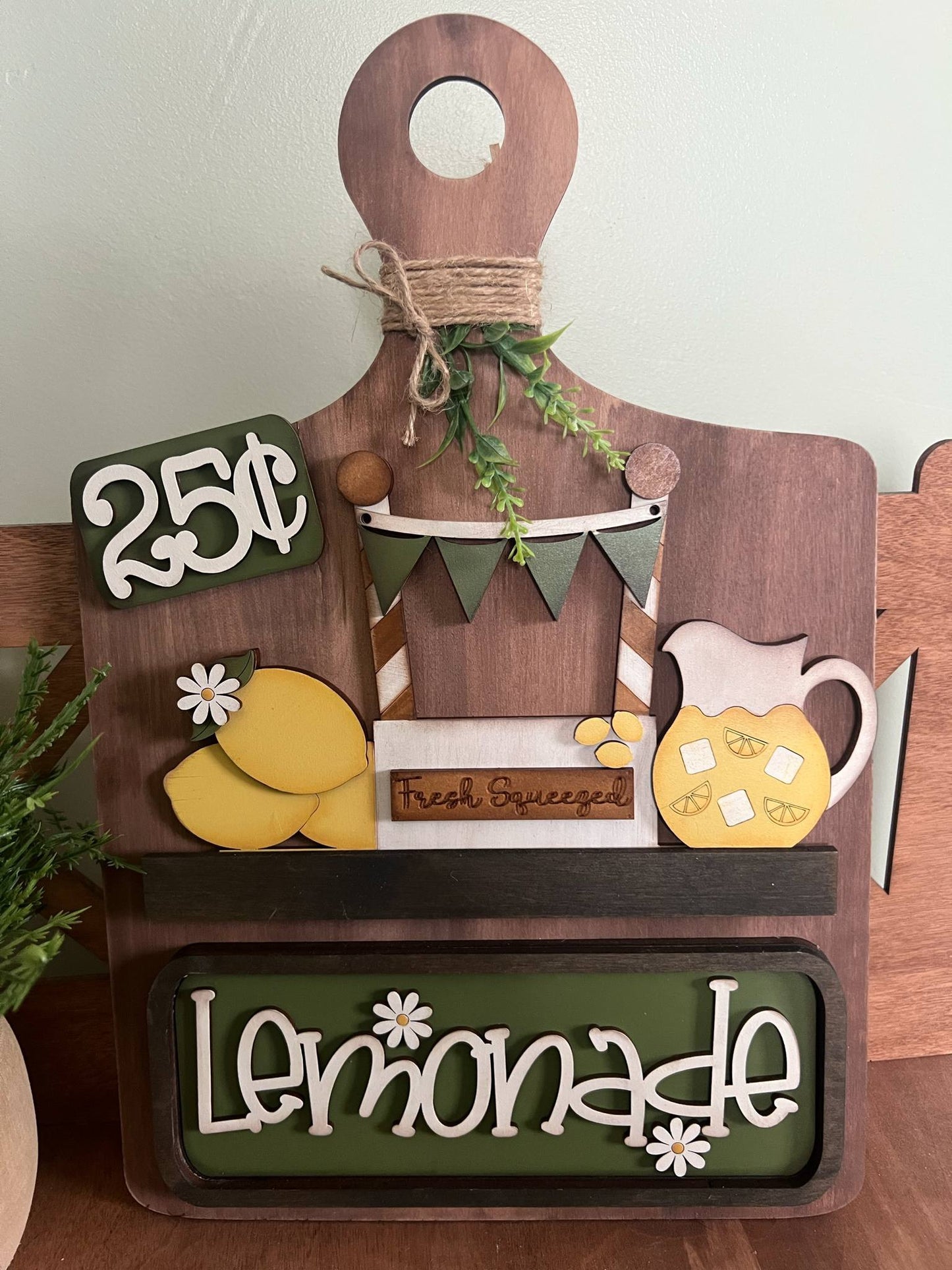 Lemonade Hanging Truck | Cutting Board