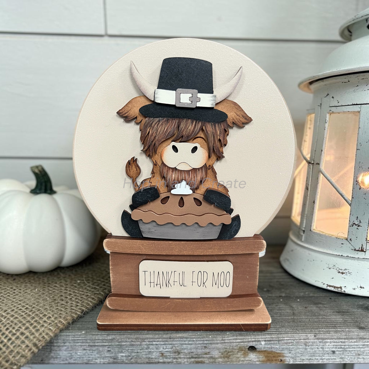 Thankful for Moo Highland Cow Thanksgiving Globe Easel Insert – Hand-Painted Fall Décor