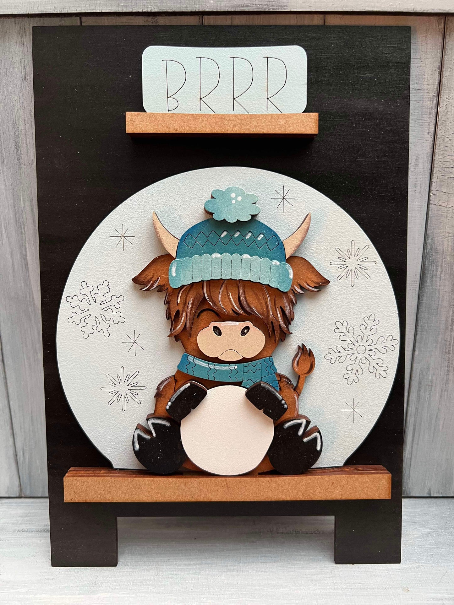 Winter Highland Cow Easel Globe Insert
