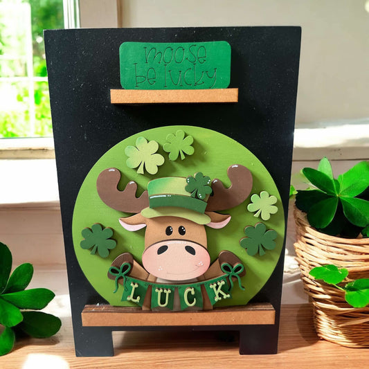 St. Patrick’s Moose Easel Globe Insert