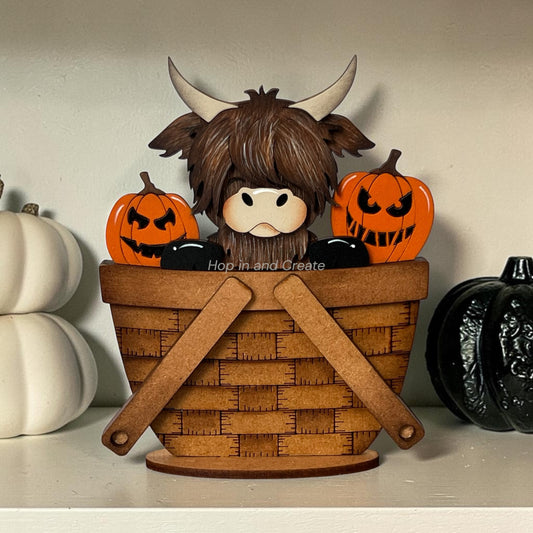 Highland Cow Halloween Mini Basket Insert