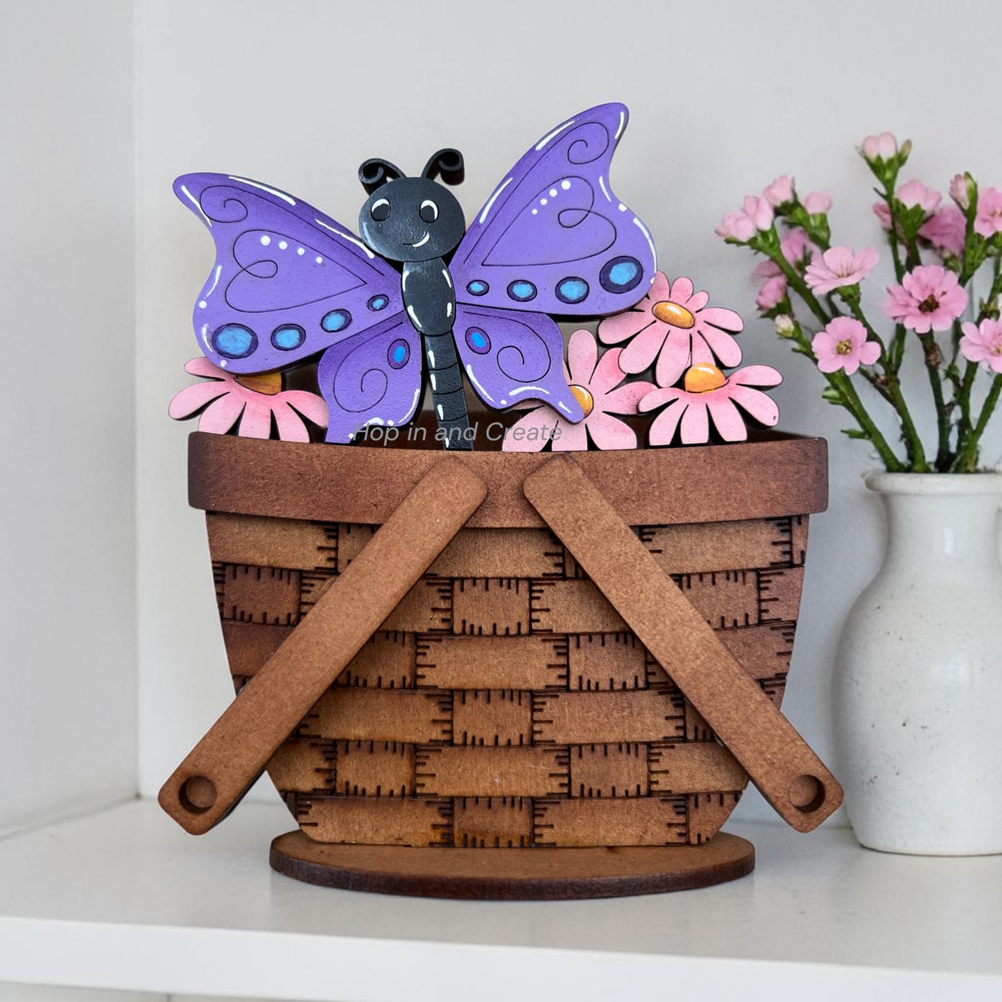 interchangeable mini basket with butterfly and flower decorations 
