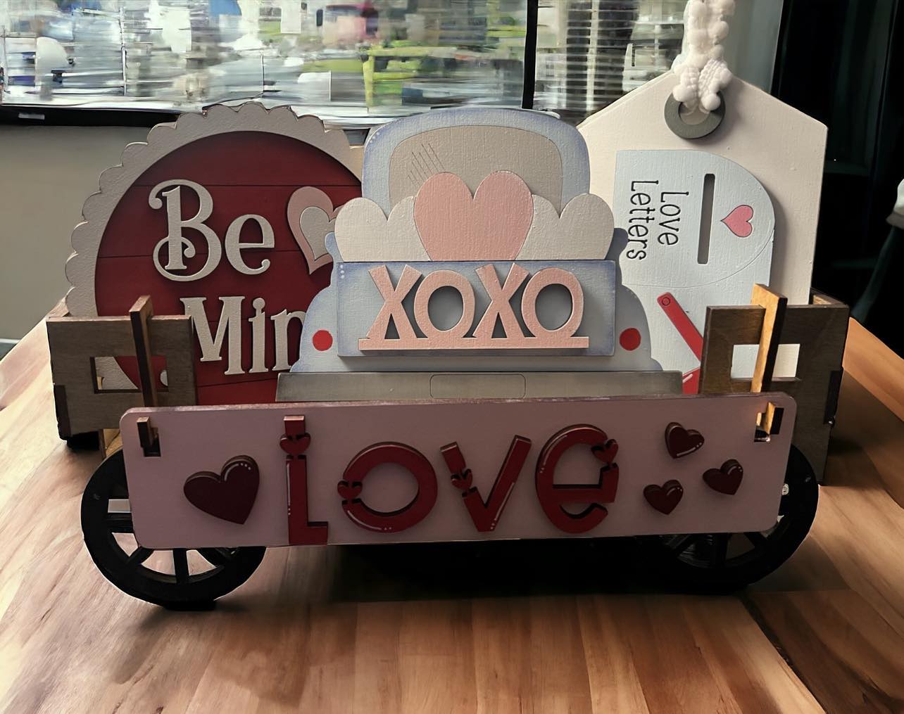 Valentine (xoxo truck) Crate